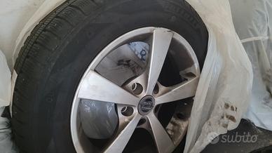 Opel astra:Cerchi e Gomme invernali 205 60 R16 92H