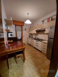 Quadrilocale Scanzorosciate con ampio giardino