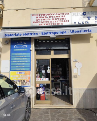 Officina meccatronica con punto vendita ricambi
