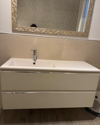Mobiletto con lavabo bagno beige
