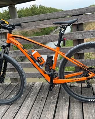Scott Aspect 950  super accessoriata + Garmin Rtl