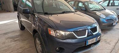 Mitsubishi Outlander 2.0 DI-D Invite DPF