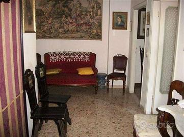 Appartamento di 90 m² con 2 locali e box auto a La