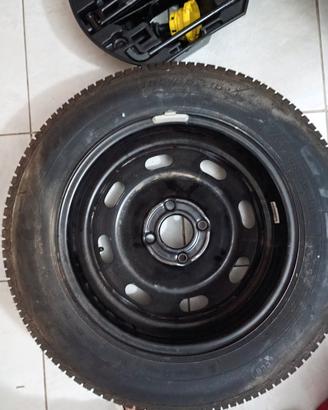 ruota di scorta e kit per cambio ruota