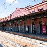 Ampia camera privata con balcone - SARONNO FS