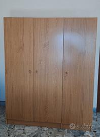 Armadio camera da letto come nuovo