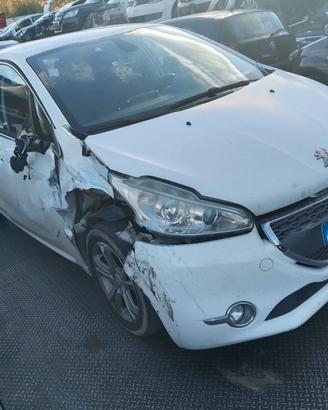 RICAMBI PEUGEOT 208 ANNO 2013