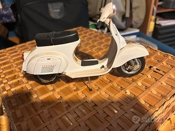 Modellino  vespa  125 primavera  1/9 protar kit