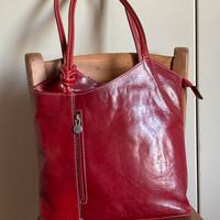 Borsa rossa a spalla o zaino in vera pelle
