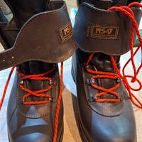 Scarponi da caccia nuovi