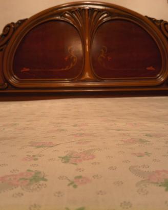 Struttura letto matrimoniale in legno