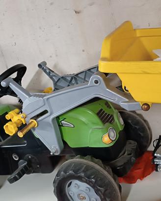 trattore con rimorchio