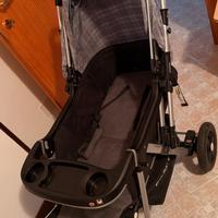 Fasciatoio con vasca più un passeggino