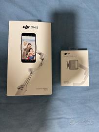 DJI OM 5 gimbal smartphone + morsetto luce vlog
