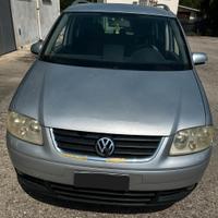 Ricambi usati Volkswagen touran 2.0 diesel AZV