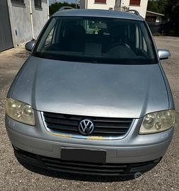 Ricambi usati Volkswagen touran 2.0 diesel AZV