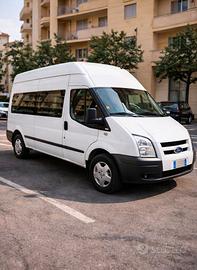 Ford Transit 9 posti + pedana disabili  anno 2012