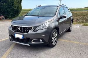 Peugeot 2008 1.5 Hdi 100cv 5m Allure