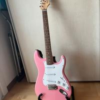Chitarra elettrica Squier Stratocaster + accessori