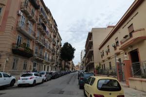 Pressi Policlinico trilocale con terrazzo 71 mq