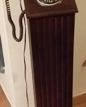 Telefono a disco con colonna