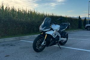 Aprilia tuono 1100 v4