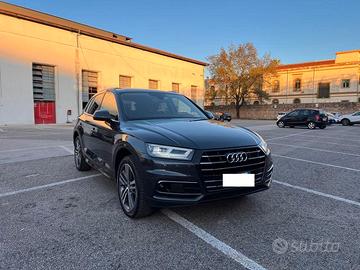 Audi Q5 3.0 TDI quattro tiptronic Sport