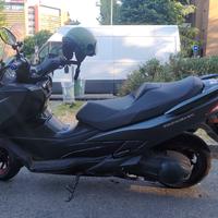 Suzuki Burgman AN 400 2018