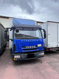 Eurocargo 75 con sponda , cambio automatico