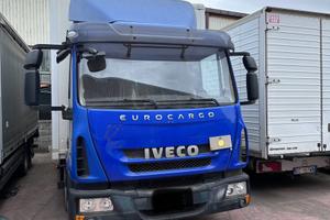 Eurocargo 75 con sponda , cambio automatico