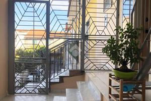 4 LOCALI A AVERSA