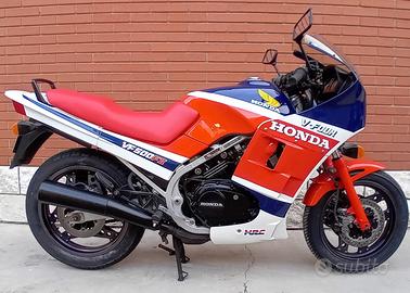 Honda vf 500 f2