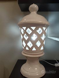 LAMPADA IN CERAMICA REALIZZATA A MANO