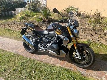 BMW R1250R