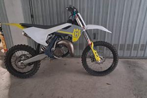 Husqvarna tc 85 2024 - oro puro, pronta a gara