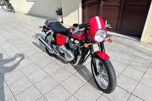 Triumph Thruxton 900