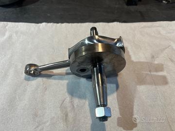 Albero Pinasco vespa corsa 45