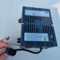 CBE 516 caricabatteria 12v 220v camper