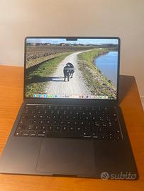 MacBook Air M2 2022 13,6” Mezzanotte