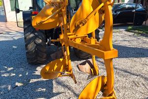 aratro bivomere moro