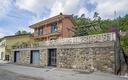 villetta-bifamiliare-con-giardino-e-doppio-box