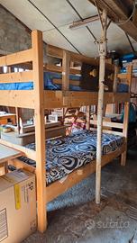Letto a castello in legno fatto a mano