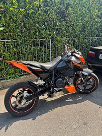 Ktm duke 690