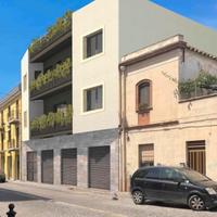 Trivano di alto livello con posto auto ascensore