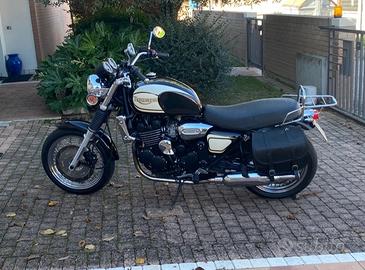 Triumph Legend 900 TT