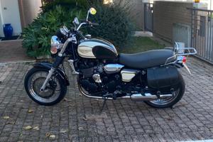Triumph Legend 900 TT