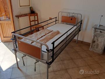 Letto con sbarre .