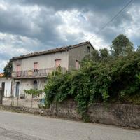 Casa con terreno edificabile