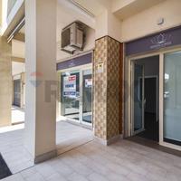 Locale Commerciale - Acireale