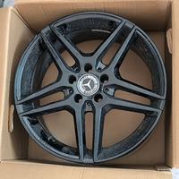 Cerchi neri lucidi Mercedes